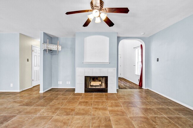 Building Photo - ***APPLICATION CURRENTLY UNDER REVIEW***Sp...