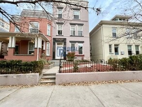 Building Photo - 1754 N Washington St