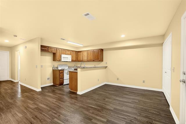 Building Photo - 1716 S Waco St