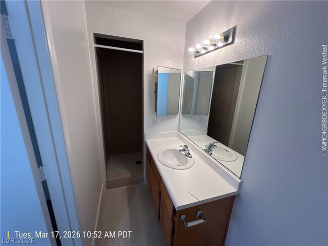 Building Photo - 7309 La Mona Ct