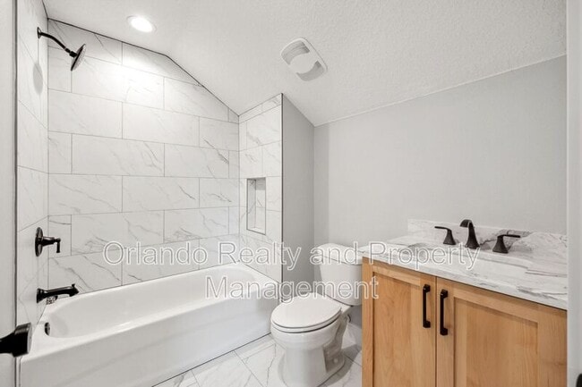 Building Photo - 444 Delaney Park Dr