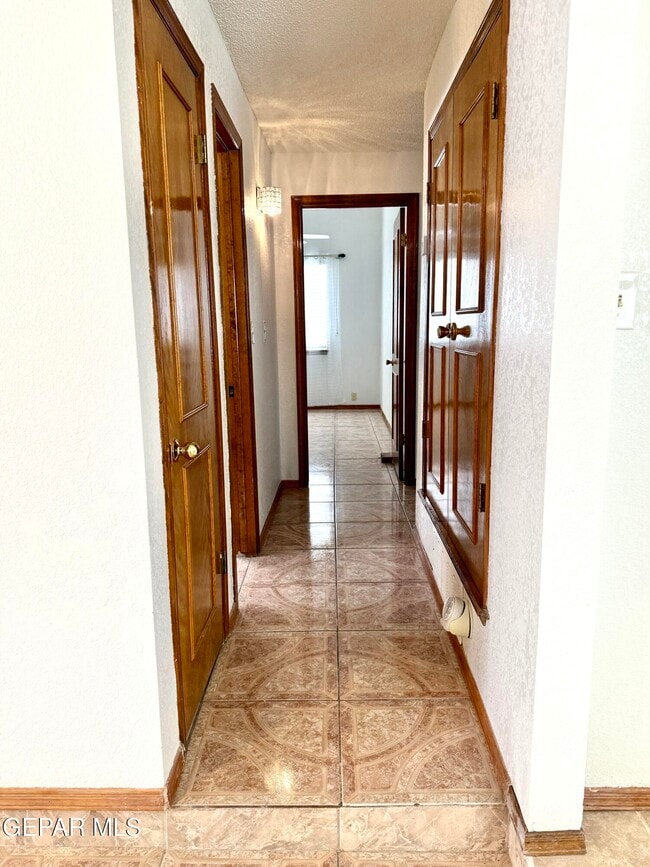 Building Photo - 1738 Onizuka Dr