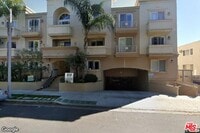 Building Photo - 11346 Iowa Ave