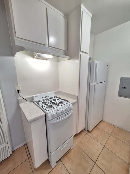 Building Photo - 4660 Kester Ave