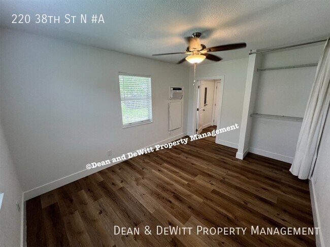 Building Photo - 220 38th St N