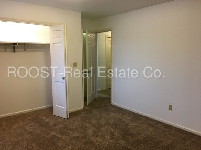 Building Photo - 125 Berwick Dr