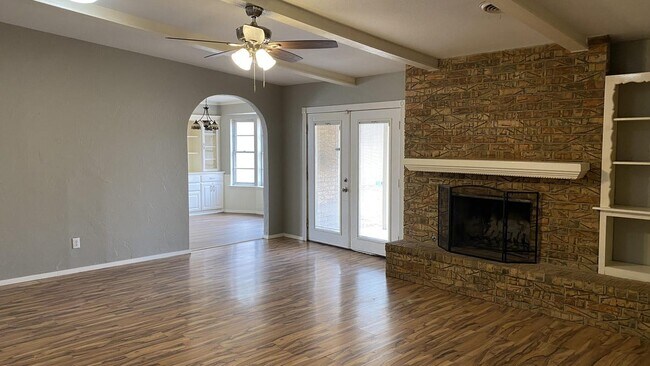 Building Photo - 3730 Rutson Dr