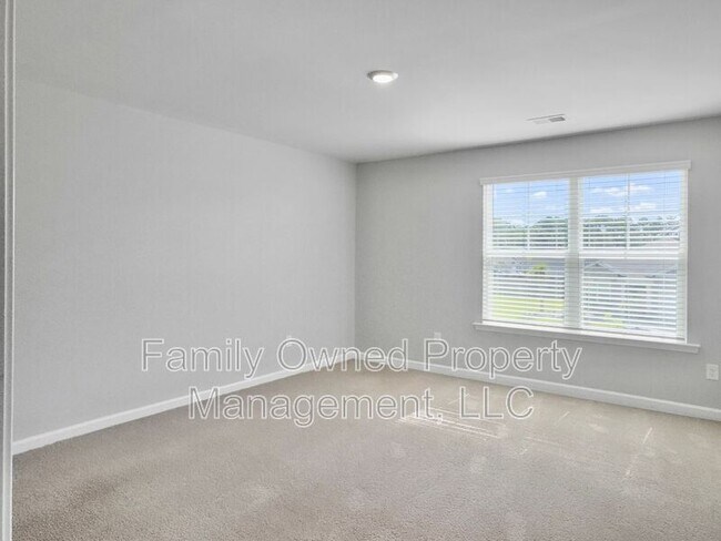 Building Photo - 422 Blue Elderberry Run