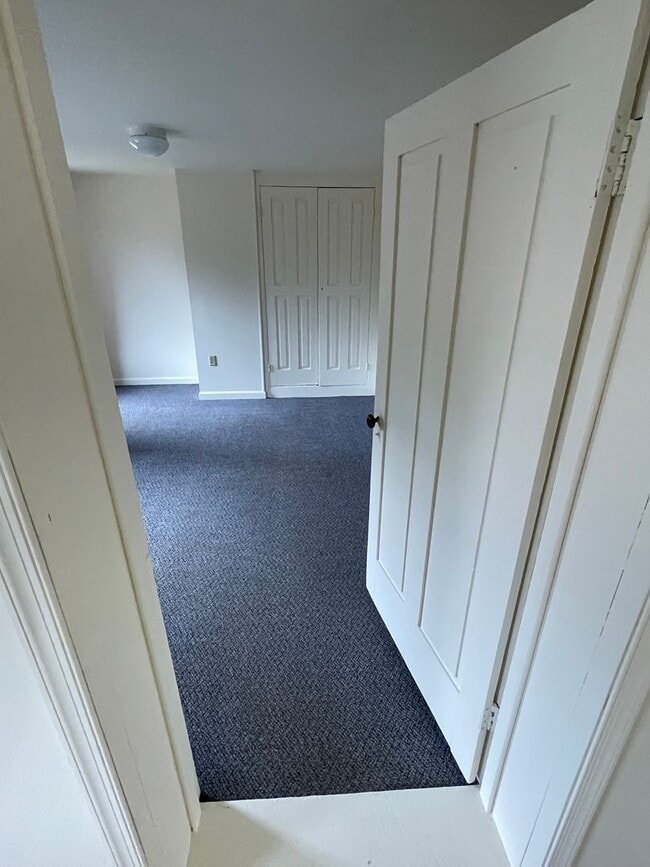 Building Photo - Upstairs 1 Bedroom, 1 Bathroom Apartment - Shippensburg, PA!