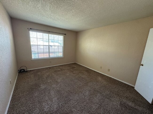 Building Photo - 2 bedroom condo for rent in Nantucket, nea...