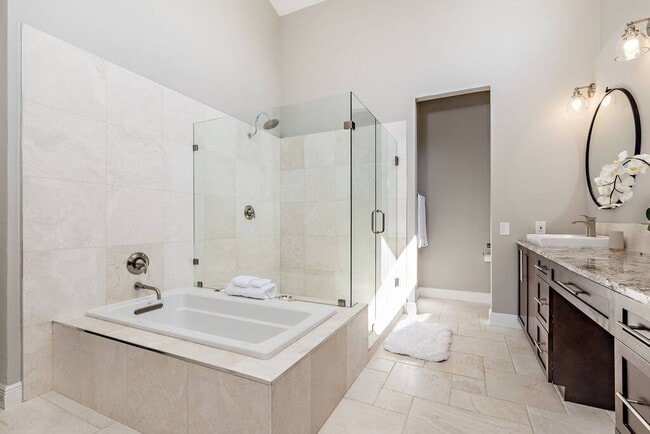 Building Photo - 234 Gregory Rd