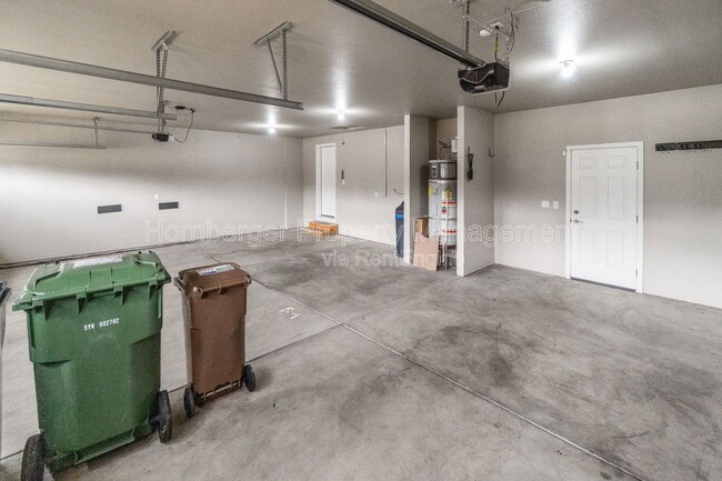 Building Photo - 6904 Jasper Dr