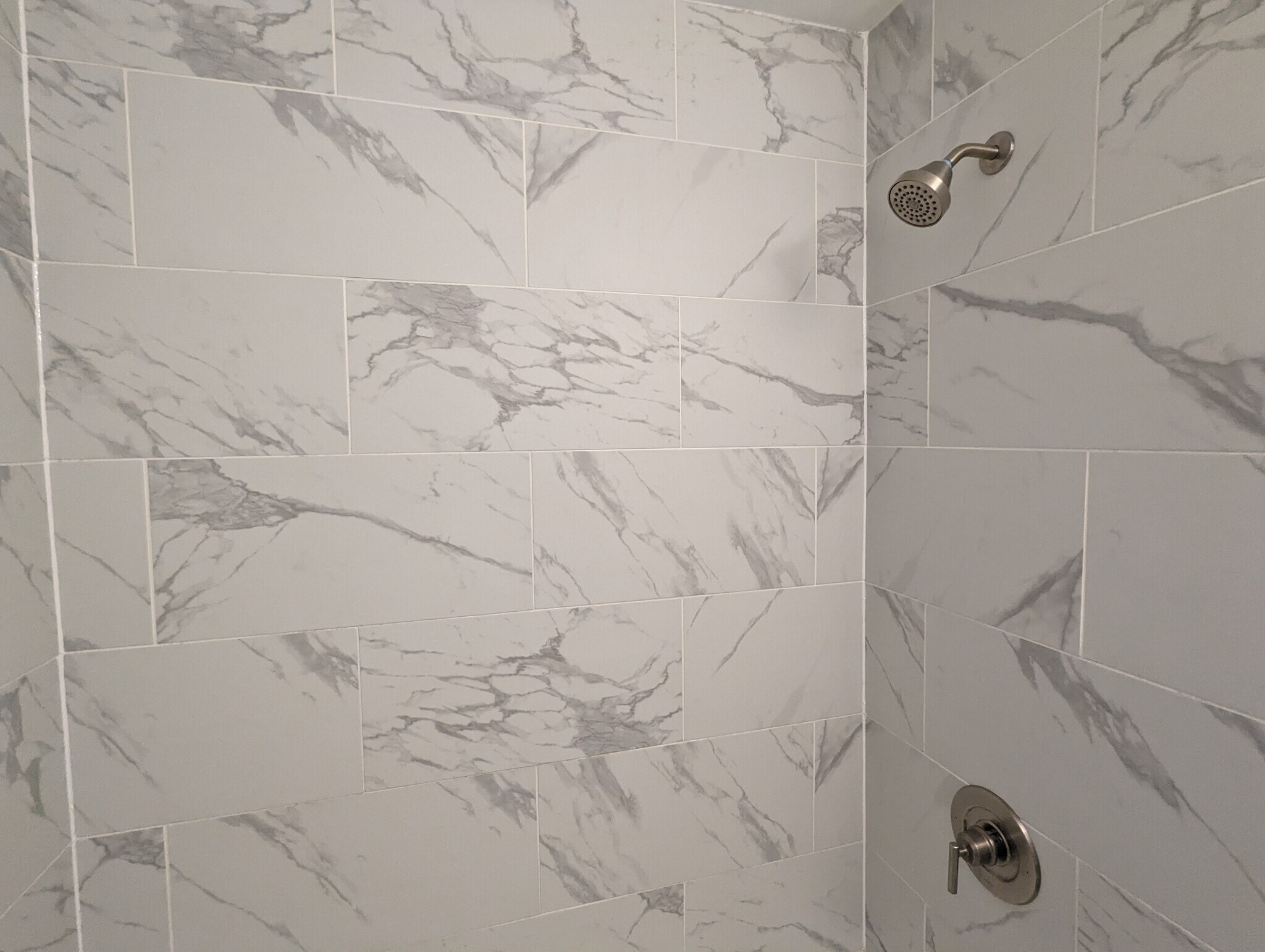 Building Photo - 456 W Barry Ave