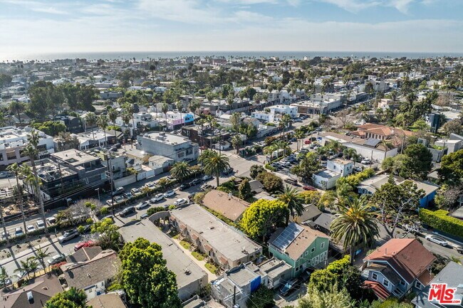 Building Photo - 1510 Electric Ave