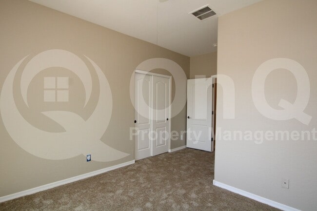 Building Photo - 12204 W Ocotillo Ln