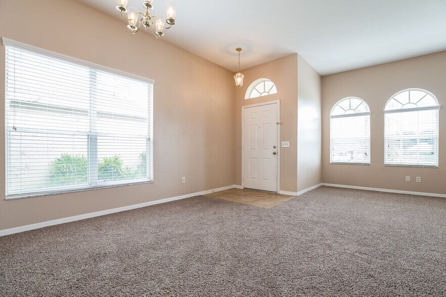 Building Photo - 2390 Cobblefield Cir