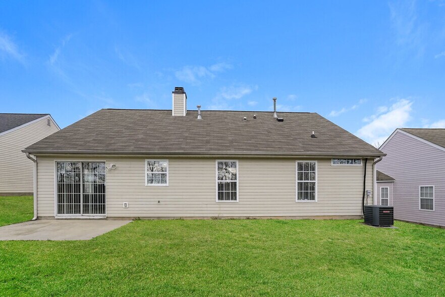 Building Photo - 229 Lucan Dr