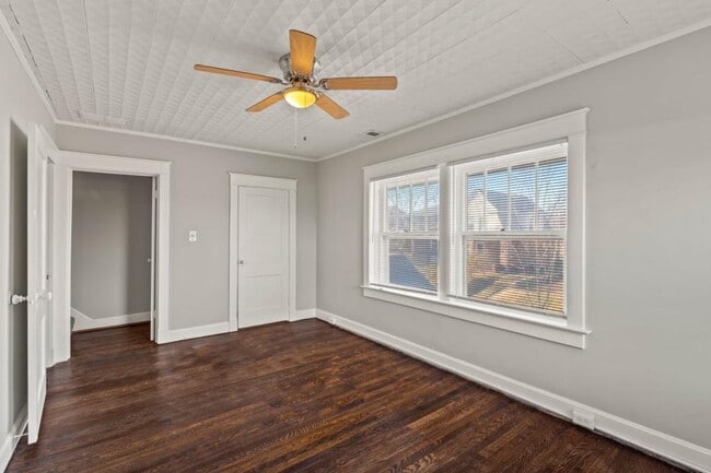 Building Photo - 15 S 17th St