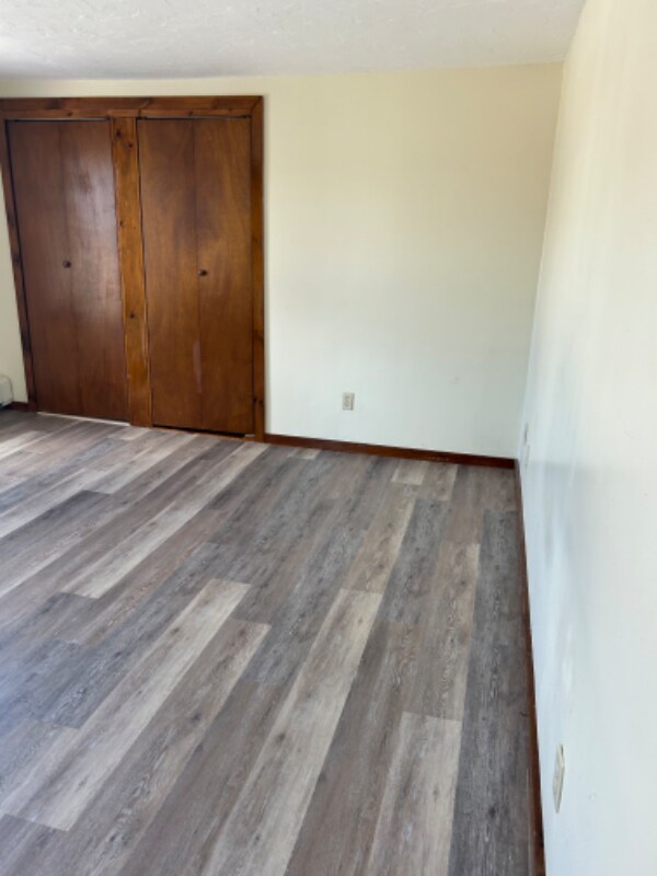 Building Photo - 5 C Grove St