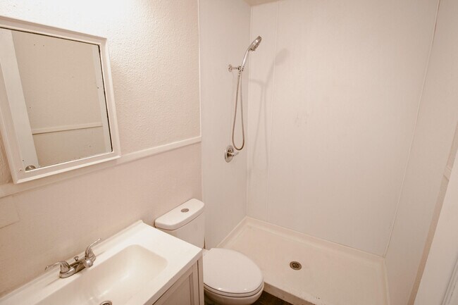 Building Photo - 3306 2nd St