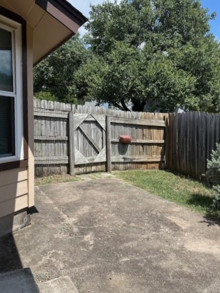 Building Photo - 11701 Bayou Bend