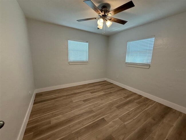 Building Photo - 4106 W Norma Ave