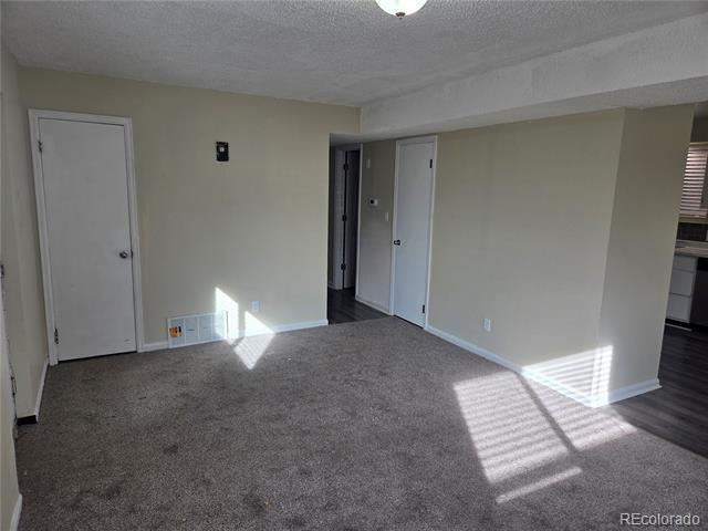 Building Photo - 360 S Wolff St