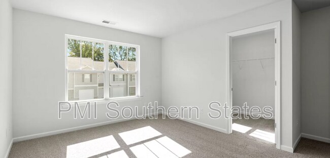 Building Photo - 1116 S Norwhich Ln