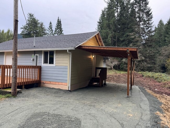 Building Photo - 15144 Sitkum Ln