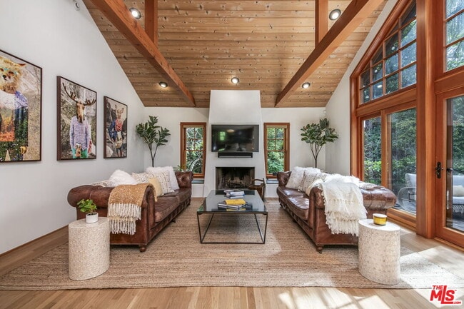 Building Photo - 27 Latimer Rd