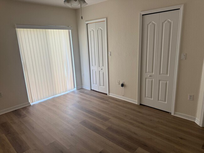 Building Photo - 3186 SW 129th Ave