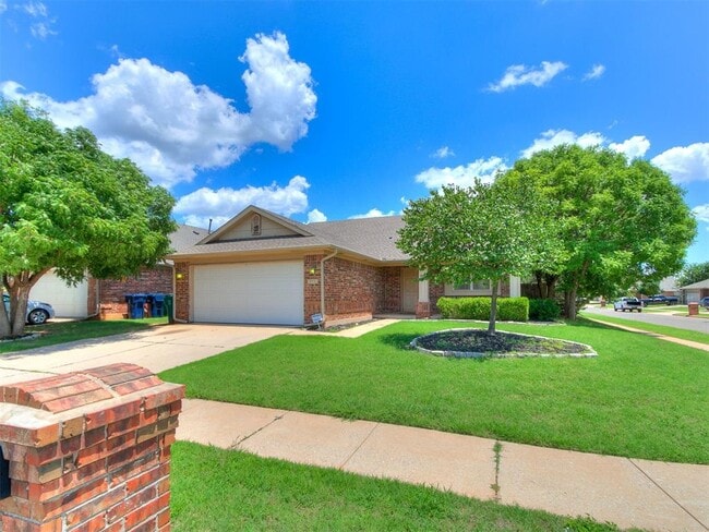 Building Photo - 18100 Calle Way
