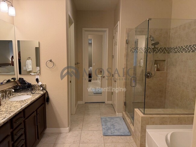 Building Photo - 800 E Tonto Pl