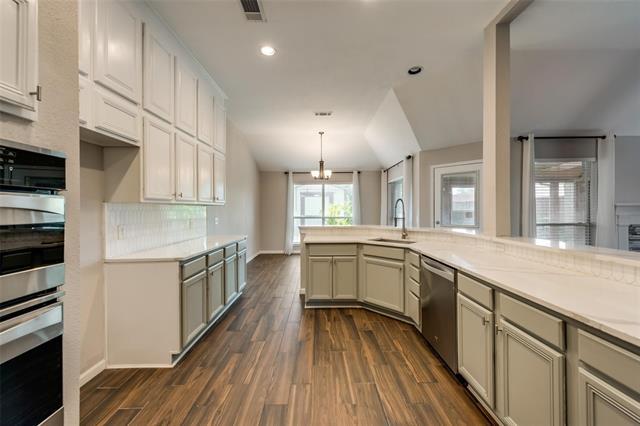 Building Photo - 2900 Madison Ct