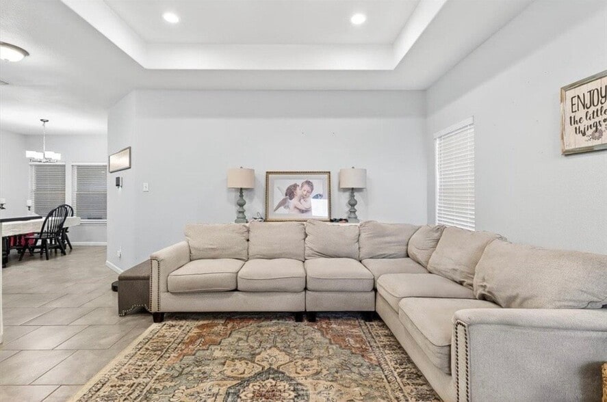Building Photo - 6402 Williams Dr