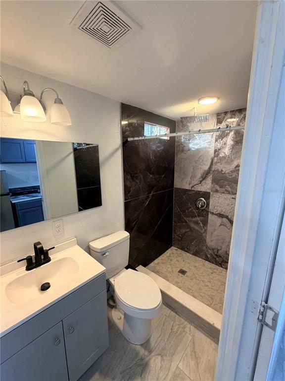 Building Photo - 5195 Countryside Ct