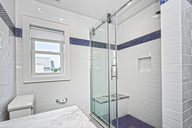 Building Photo - 41 Melba St