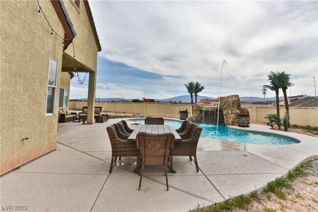 Building Photo - 6715 Arville St