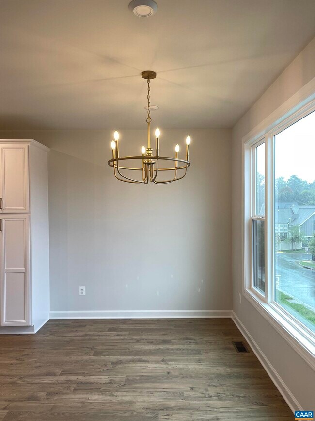 Building Photo - 5178 Golf Dr