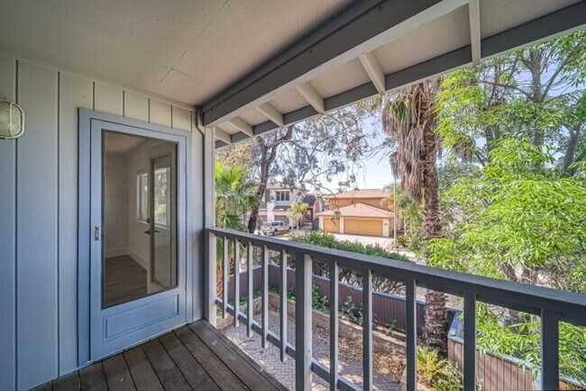 Building Photo - Wonderful Home with a Boat Slip and a Comm...