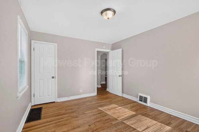 Building Photo - 7815 Cler Ave
