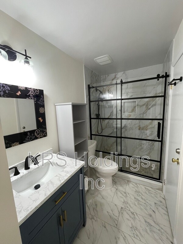 Building Photo - 5597 Shannon Ct