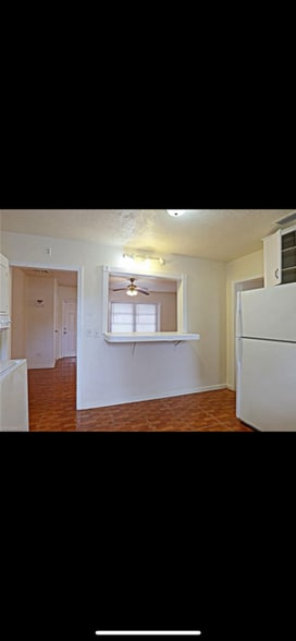 kitchen - 2352 South St