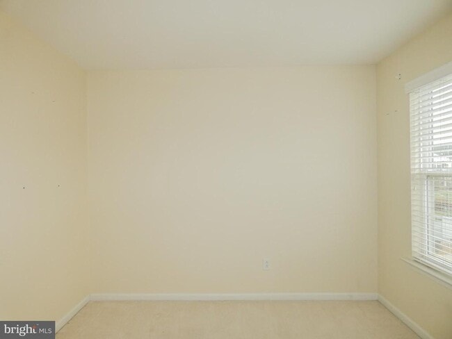 Building Photo - 2105 Lexington Mews