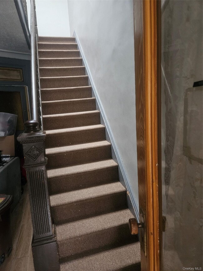 Building Photo - 399 Irving Ave