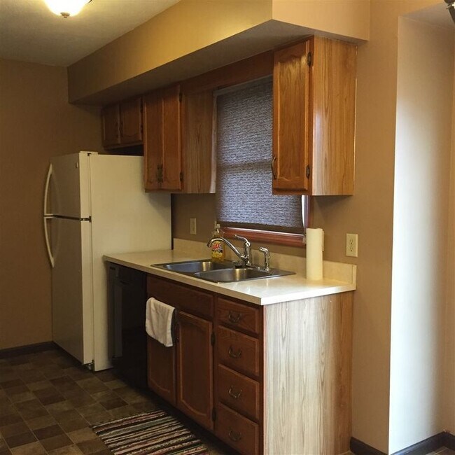 Building Photo - Beautiful 3-BR 2-Bath Home with Finished Basement on Goshen's South Side Available