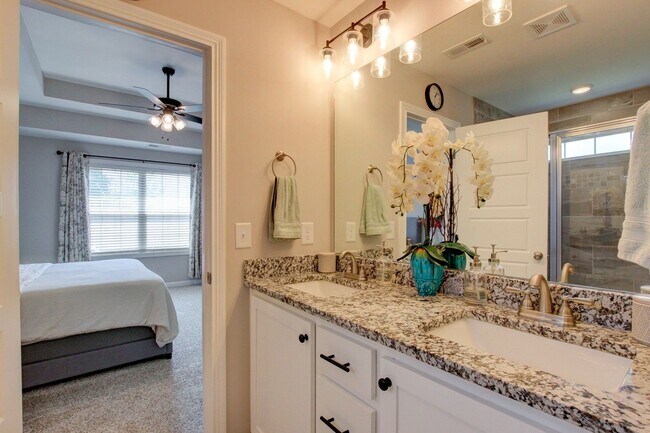 Building Photo - 715 Jodine Ann Dr