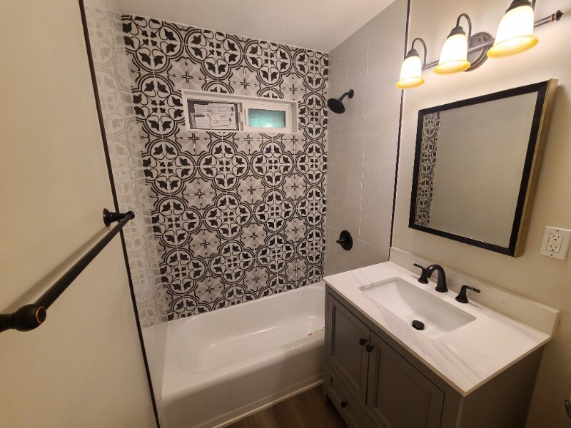 Building Photo - 5026 Auburn Dr