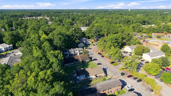 Building Photo - 126 Oakmont Dr