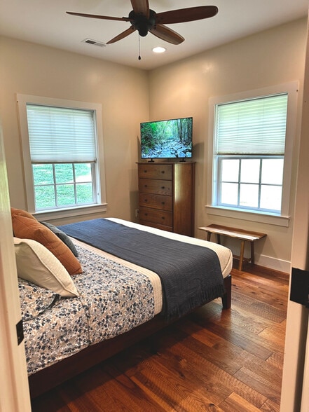 Building Photo - 41959 Sweet Spring Ln